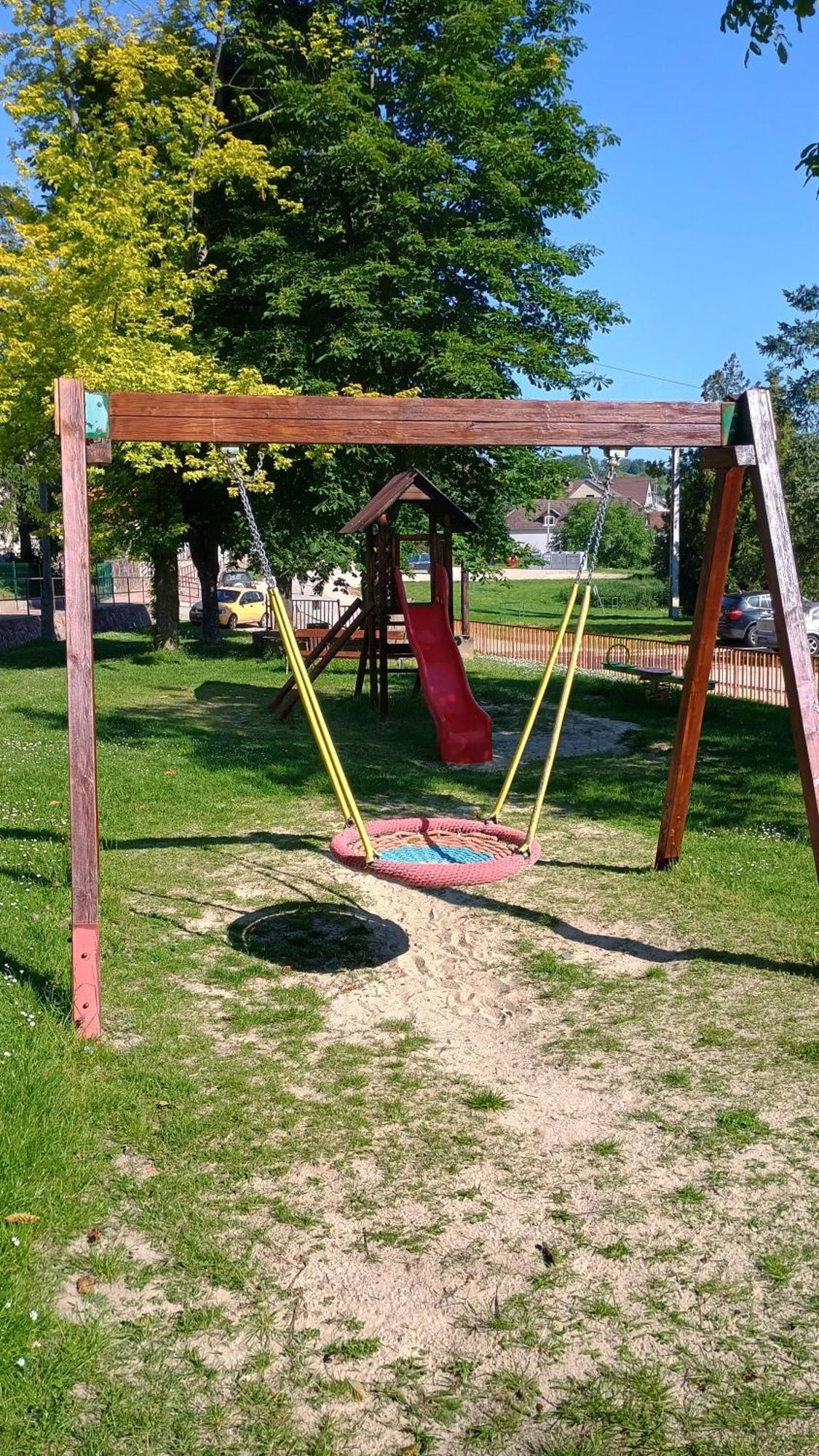 Bike Stop Duna Dunaszentmiklós المظهر الخارجي الصورة